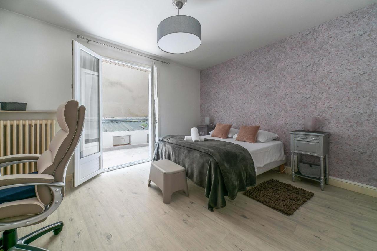 Le Dejoux - Appartement Avec Terrasse En Centre Ville 비시 외부 사진