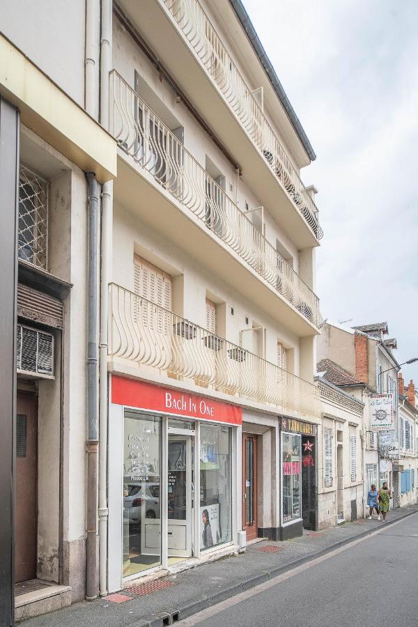 Le Dejoux - Appartement Avec Terrasse En Centre Ville 비시 외부 사진